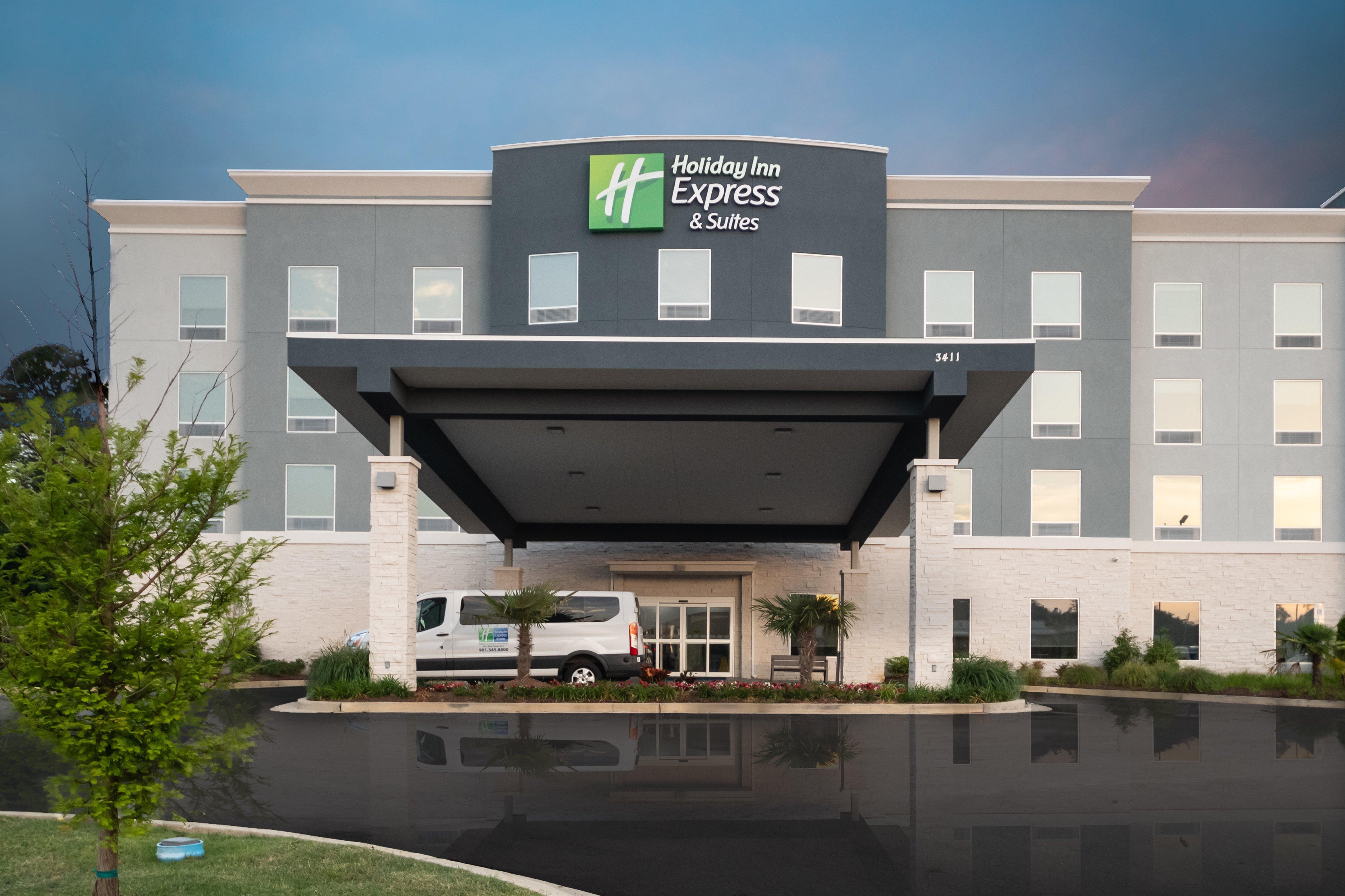 Holiday Inn Express & Suites Memphis Arpt Elvis Presley Blv, An Ihg Hotel Exterior photo